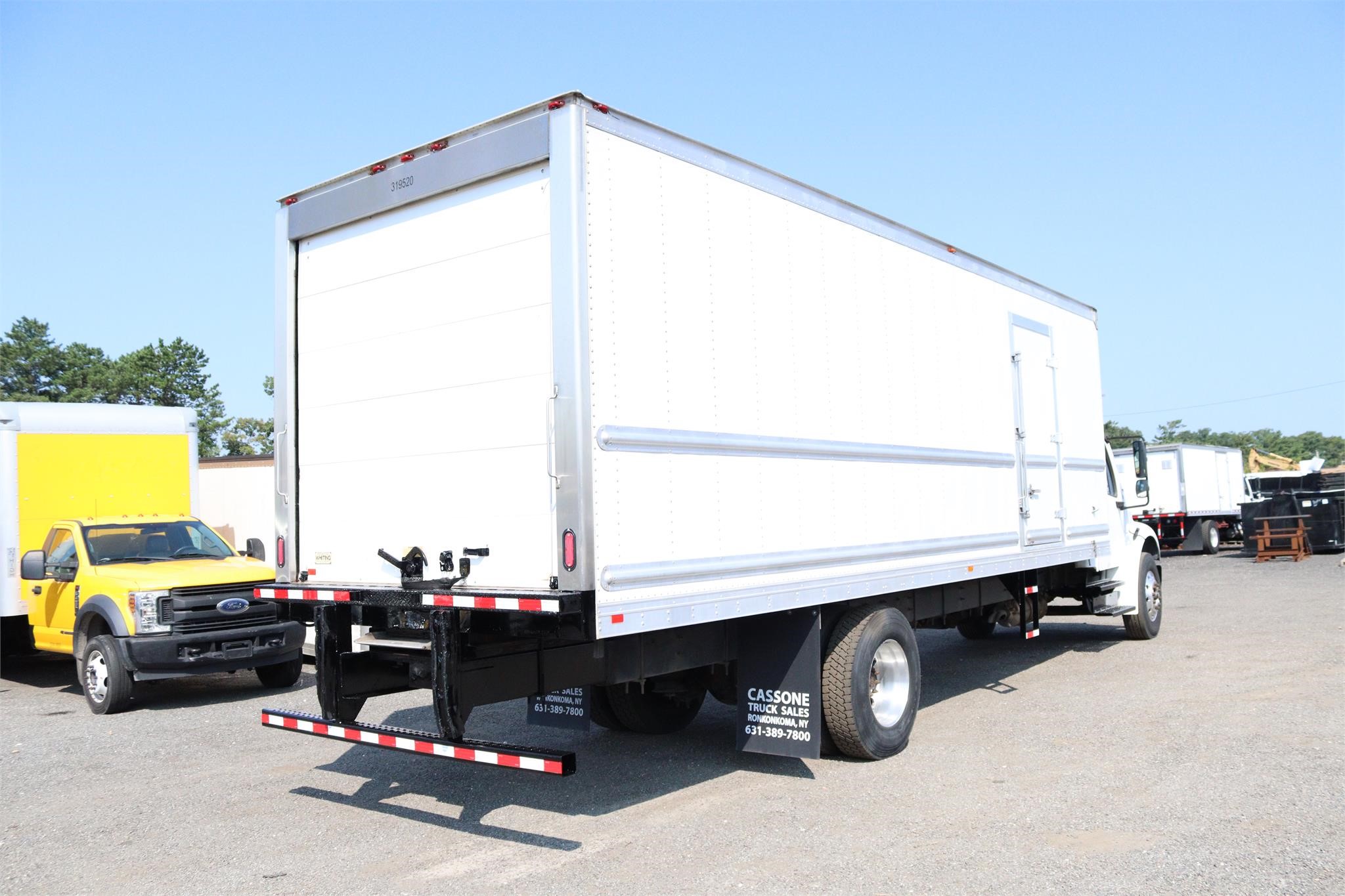 2019 FREIGHTLINER BUSINESS CLASS M2 106 - image 4 of 6