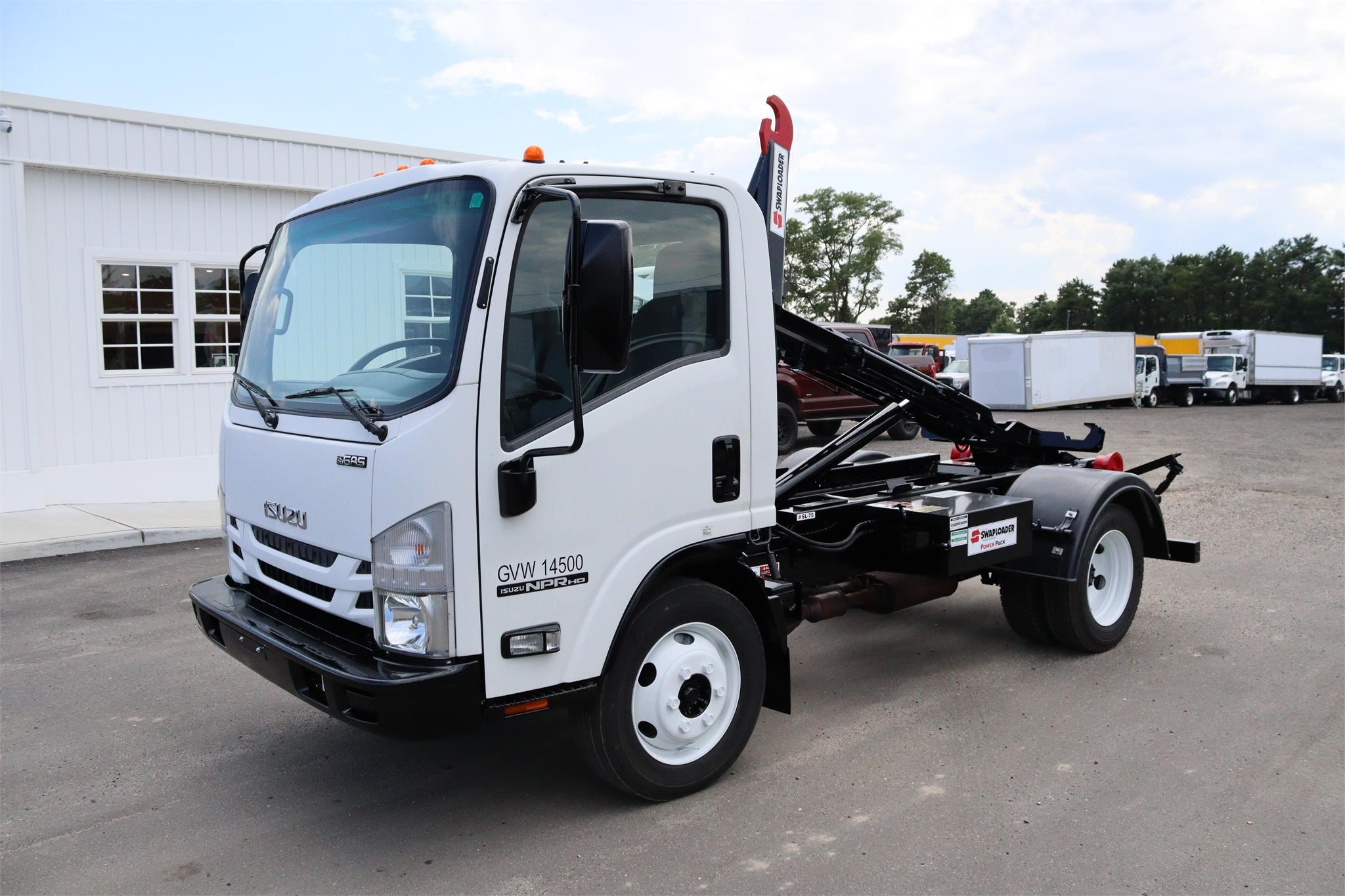 2017 ISUZU NPR HD - image 1 of 6