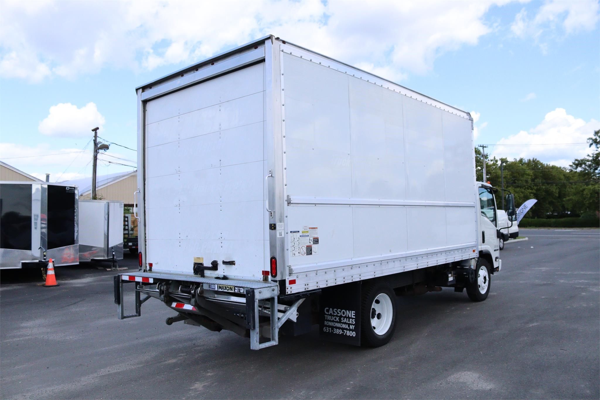 2018 ISUZU NPR HD - image 4 of 6