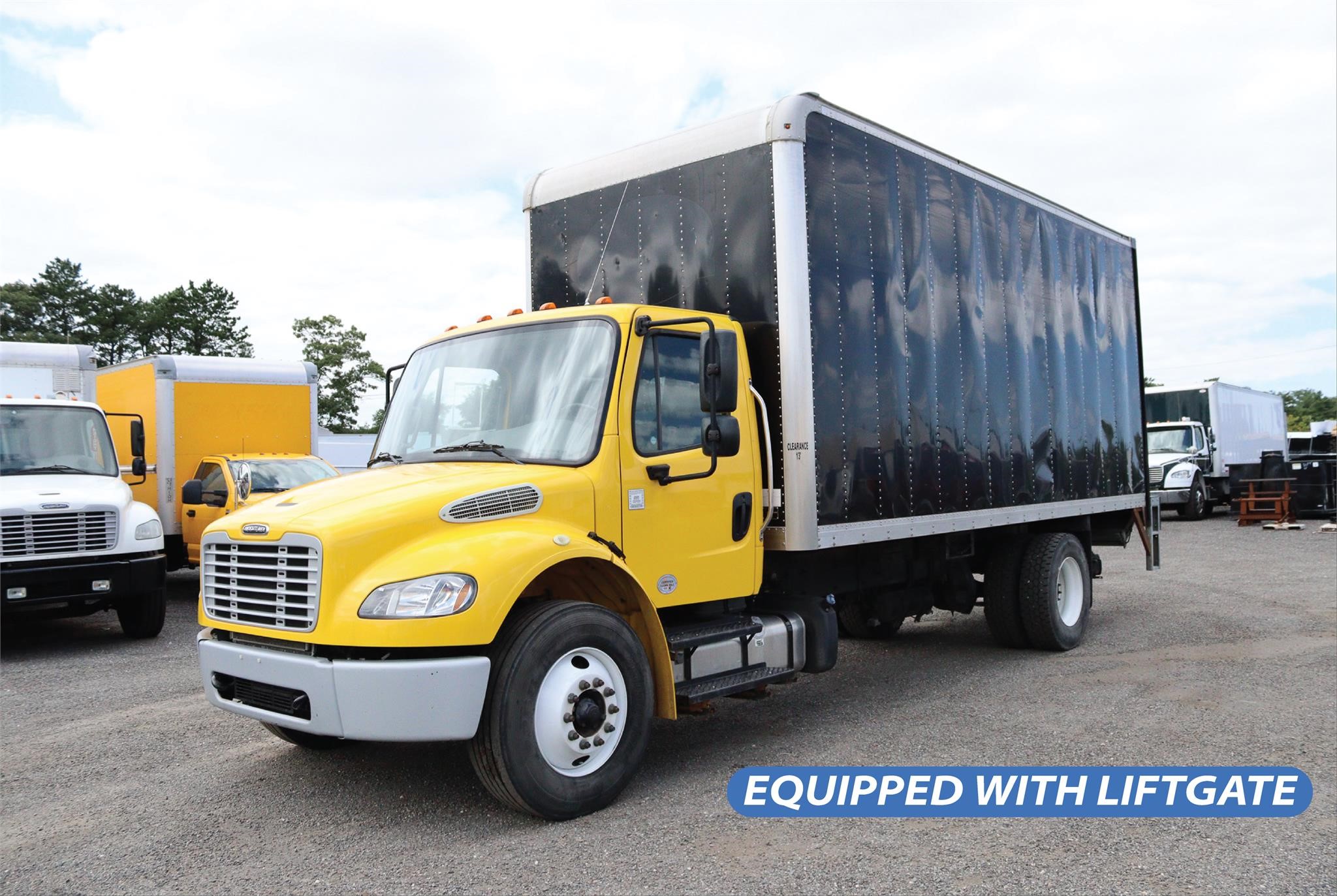 2019 FREIGHTLINER BUSINESS CLASS M2 106 - image 1 of 6