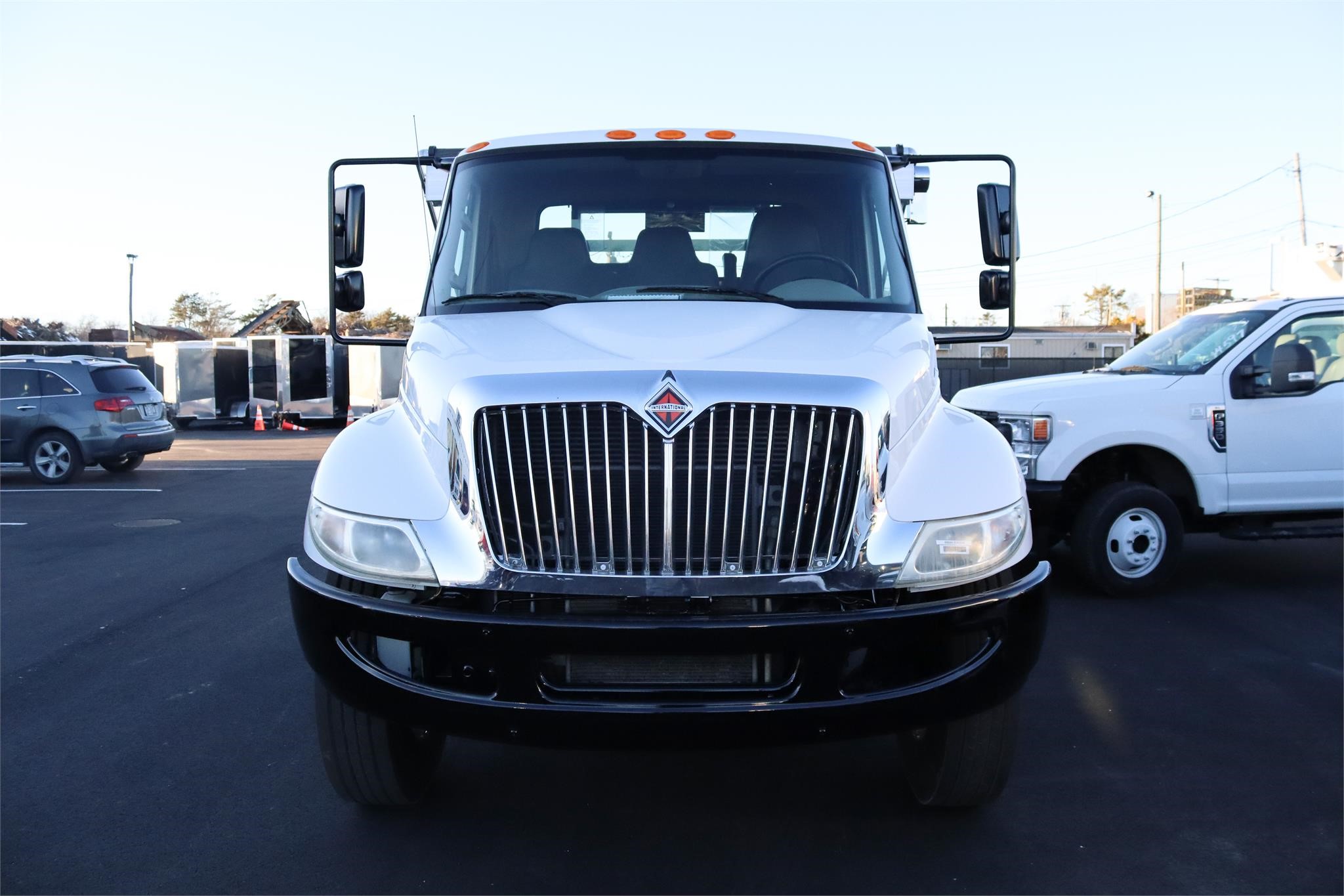 2018 INTERNATIONAL DURASTAR 4300 - image 6 of 6