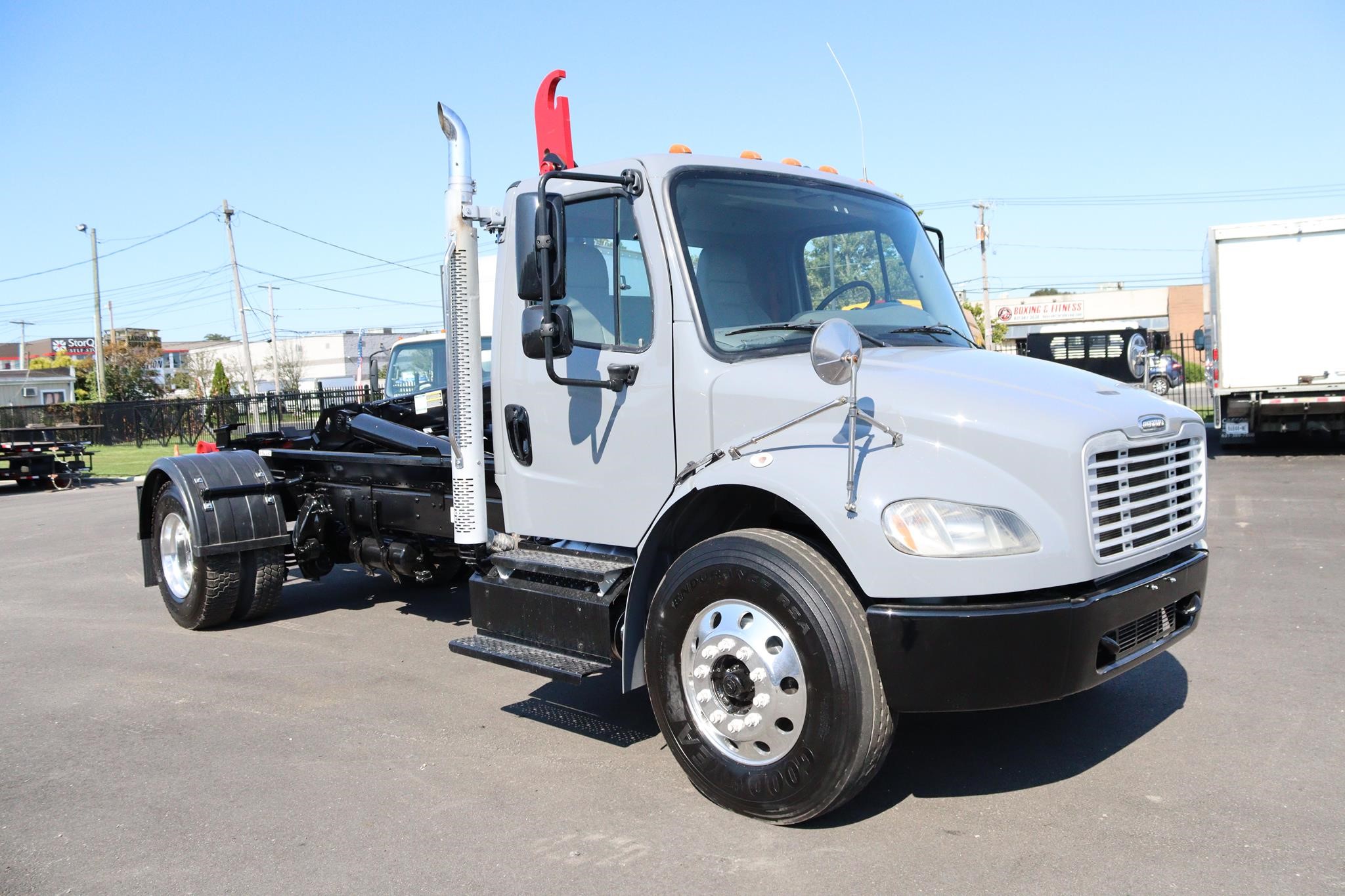 2014 FREIGHTLINER BUSINESS CLASS M2 106 - image 5 of 6