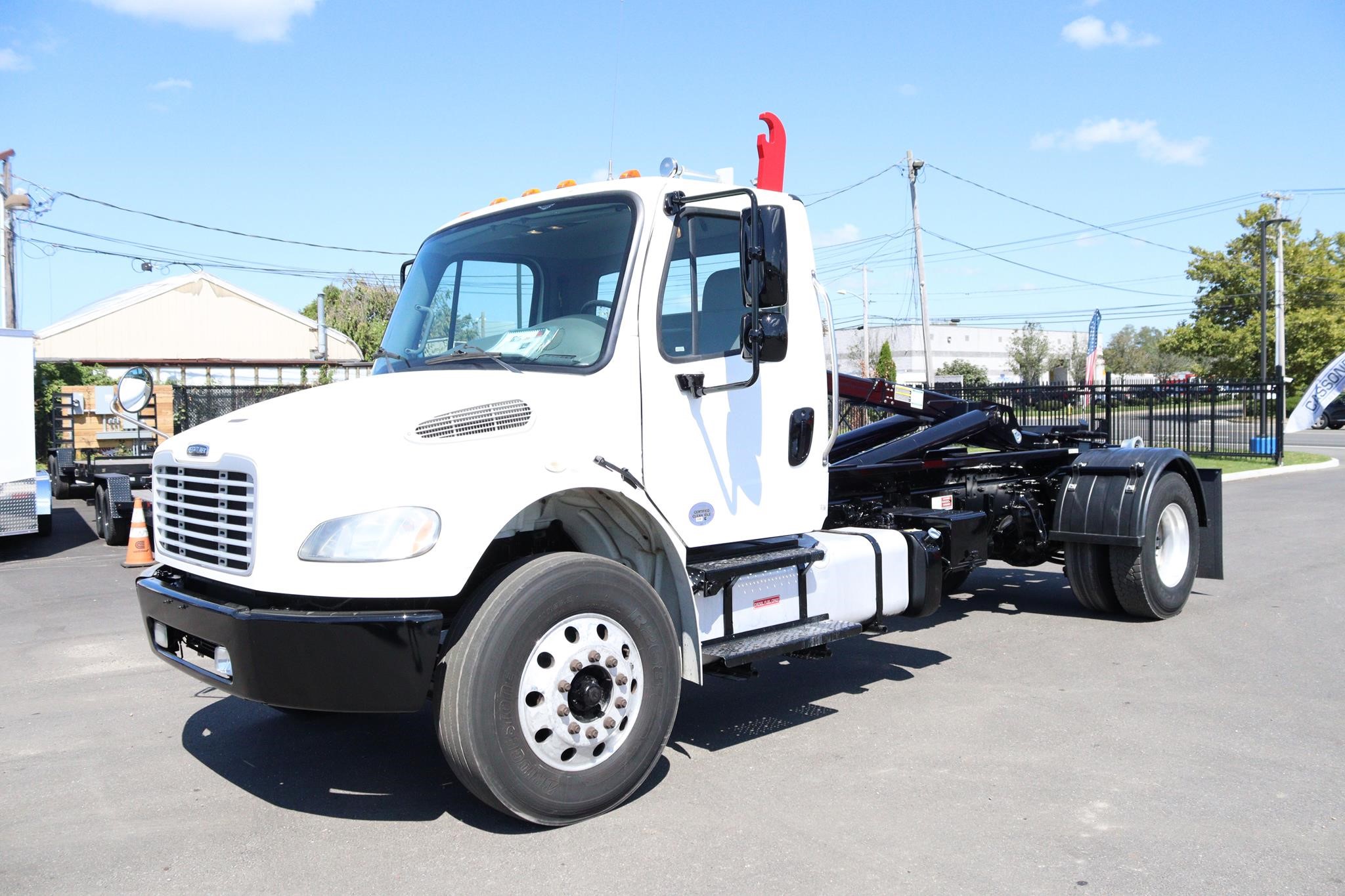 2016 FREIGHTLINER BUSINESS CLASS M2 106 - image 1 of 6