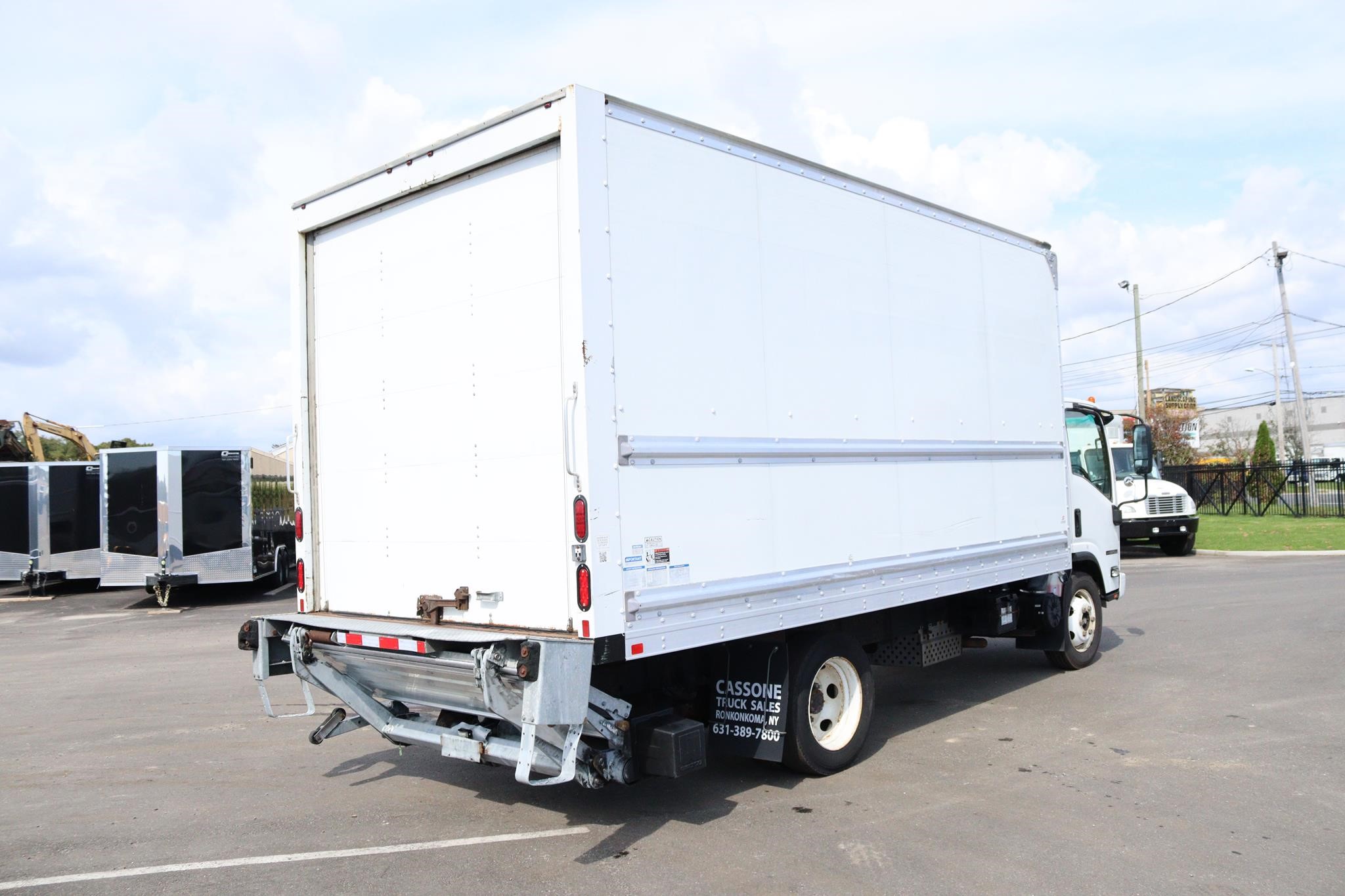 2019 ISUZU NPR HD - image 5 of 6