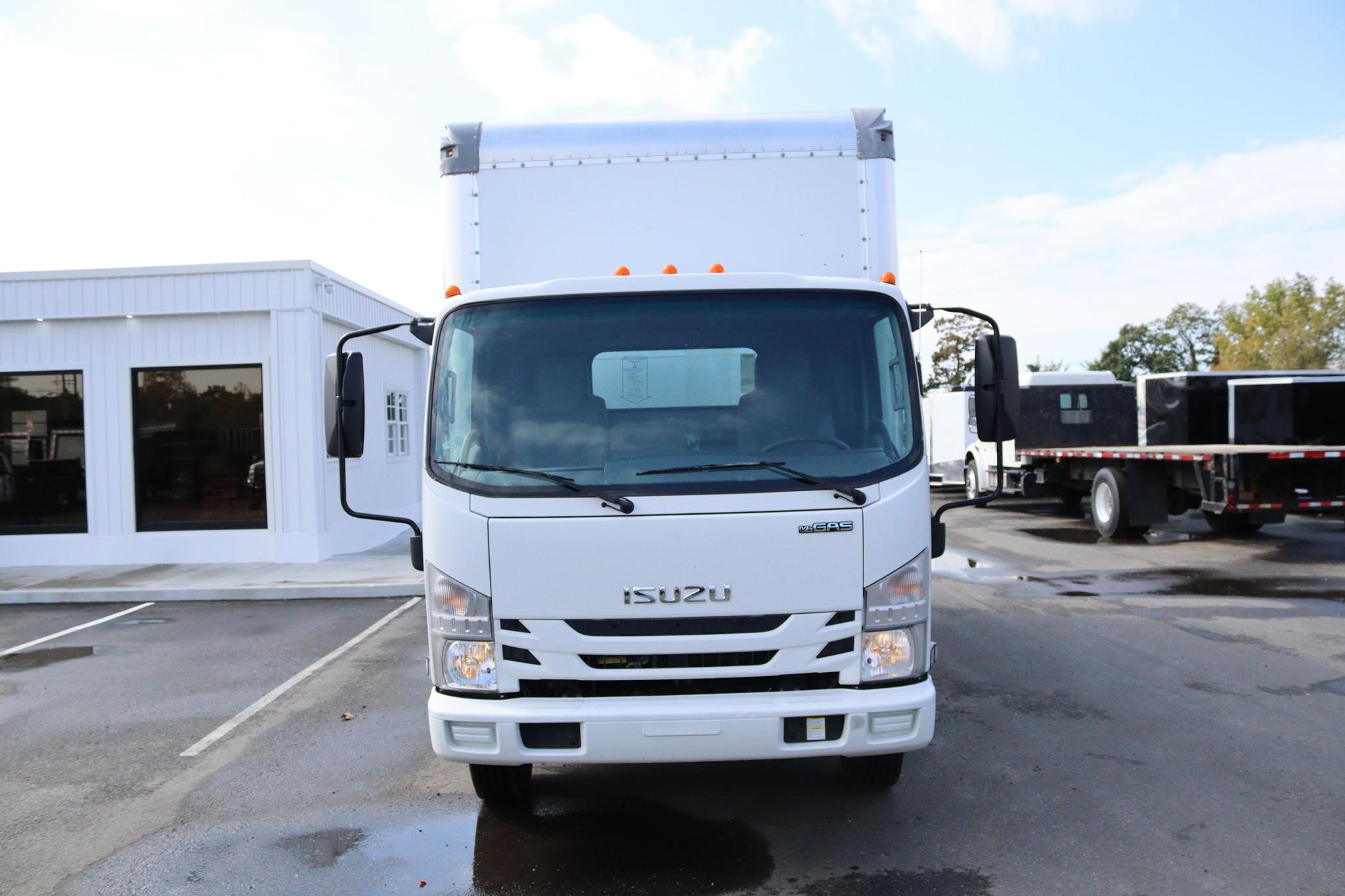 2018 ISUZU NPR HD - image 6 of 6