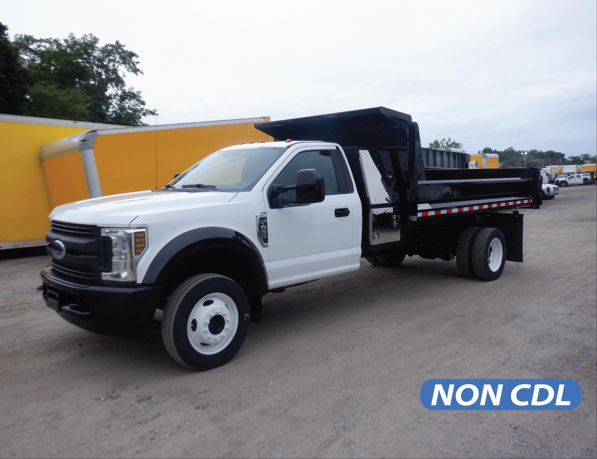 2019 FORD F450 - image 1 of 6