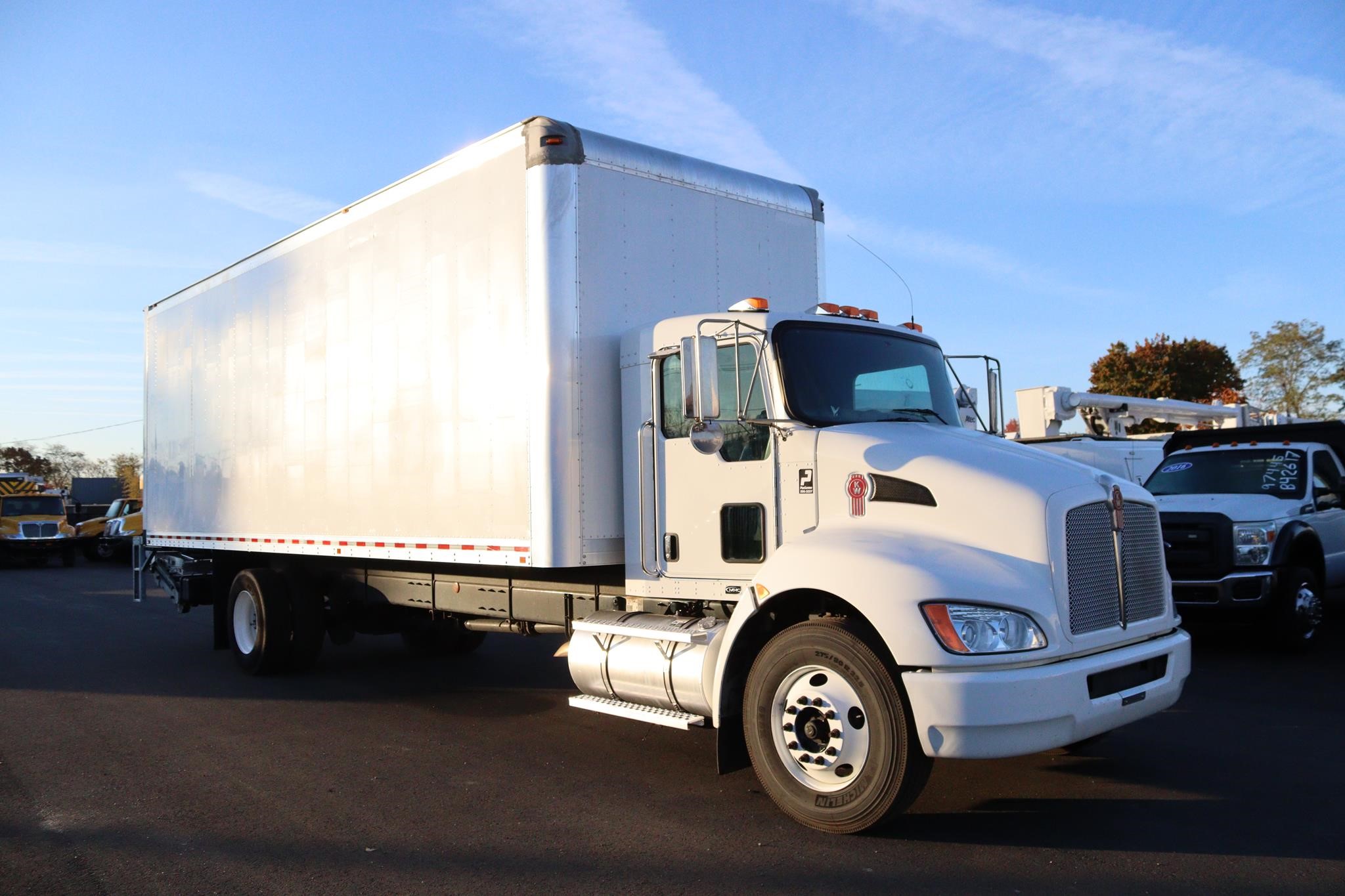 2019 KENWORTH T270 - image 5 of 6