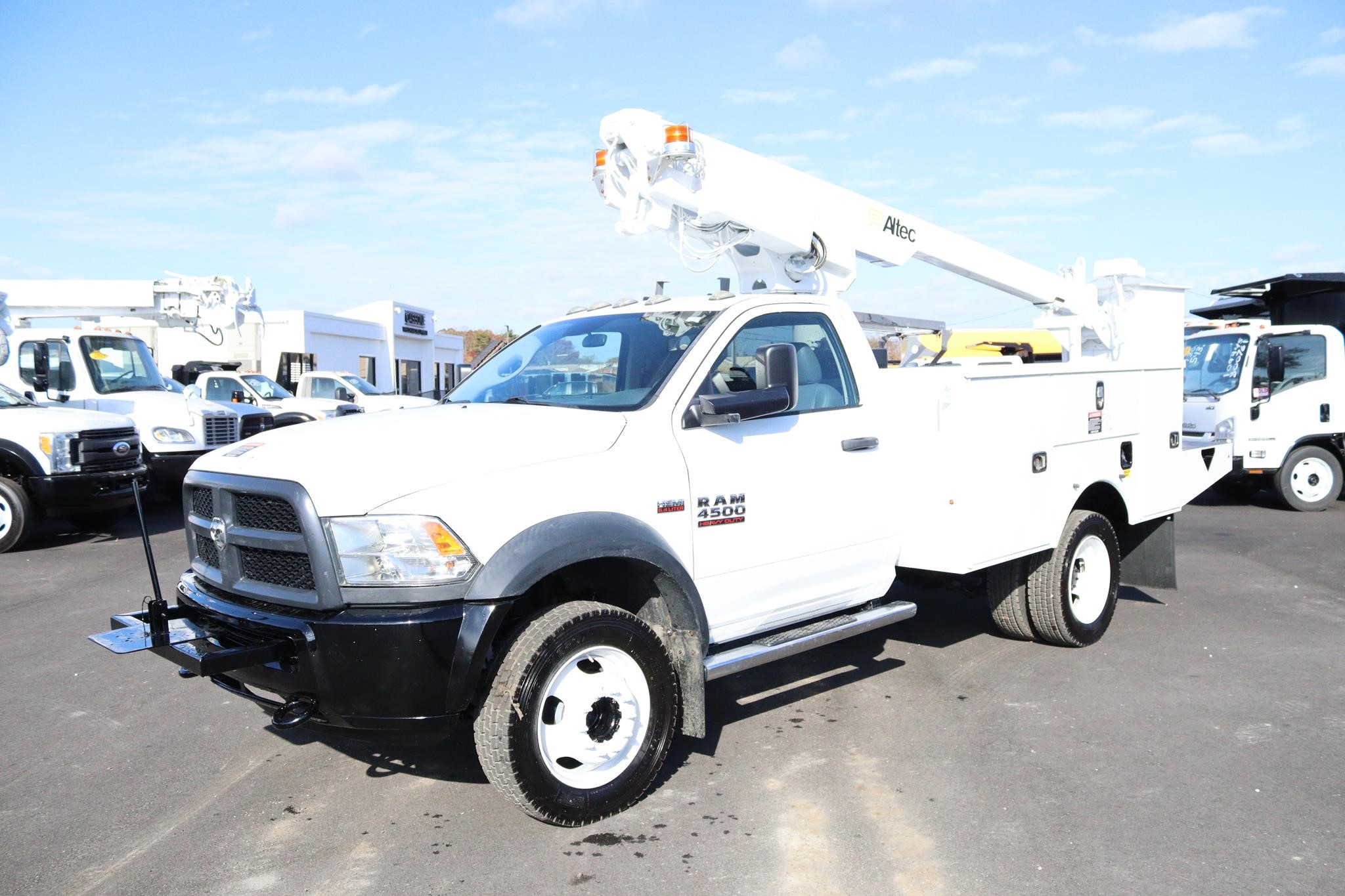 2016 ALTEC AT200A - image 1 of 6