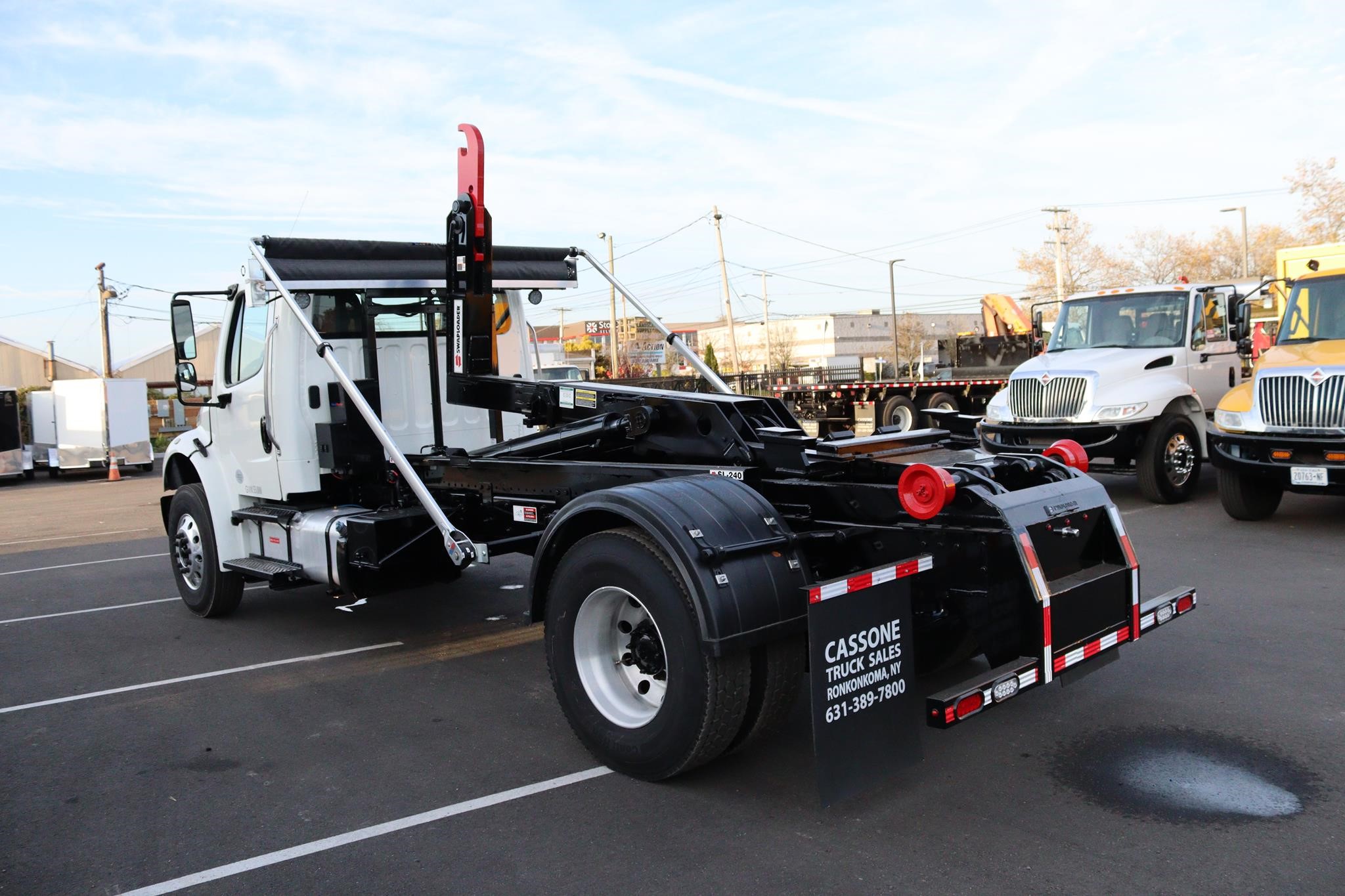 2016 FREIGHTLINER BUSINESS CLASS M2 106 - image 2 of 6