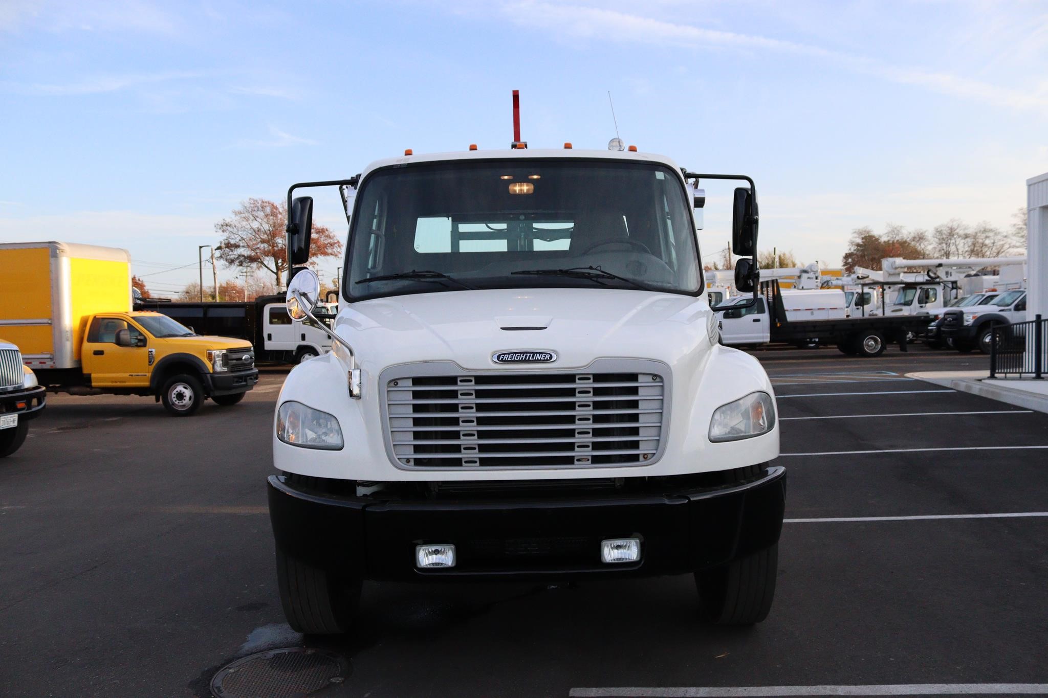 2016 FREIGHTLINER BUSINESS CLASS M2 106 - image 6 of 6