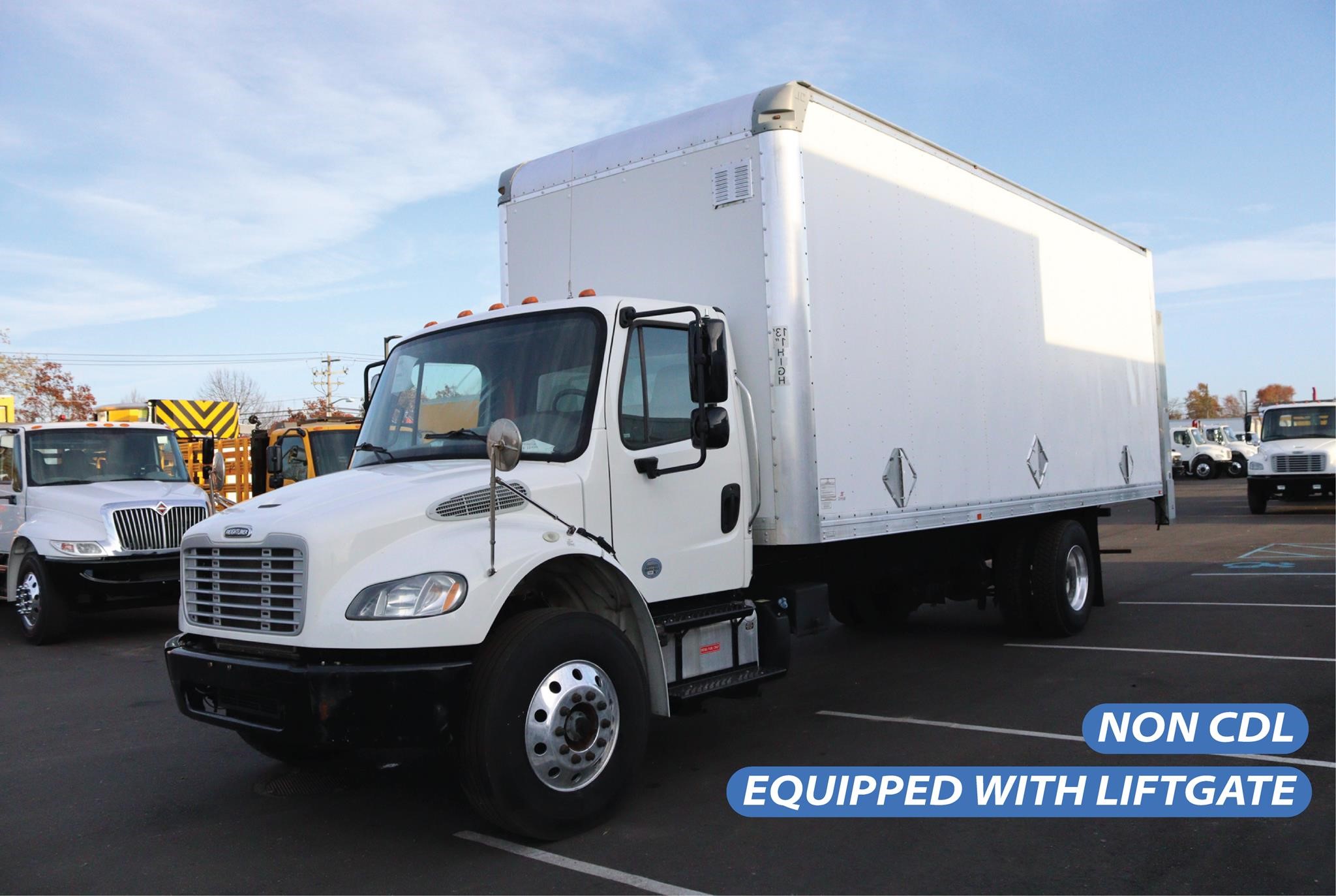 2017 FREIGHTLINER BUSINESS CLASS M2 106 - image 1 of 6