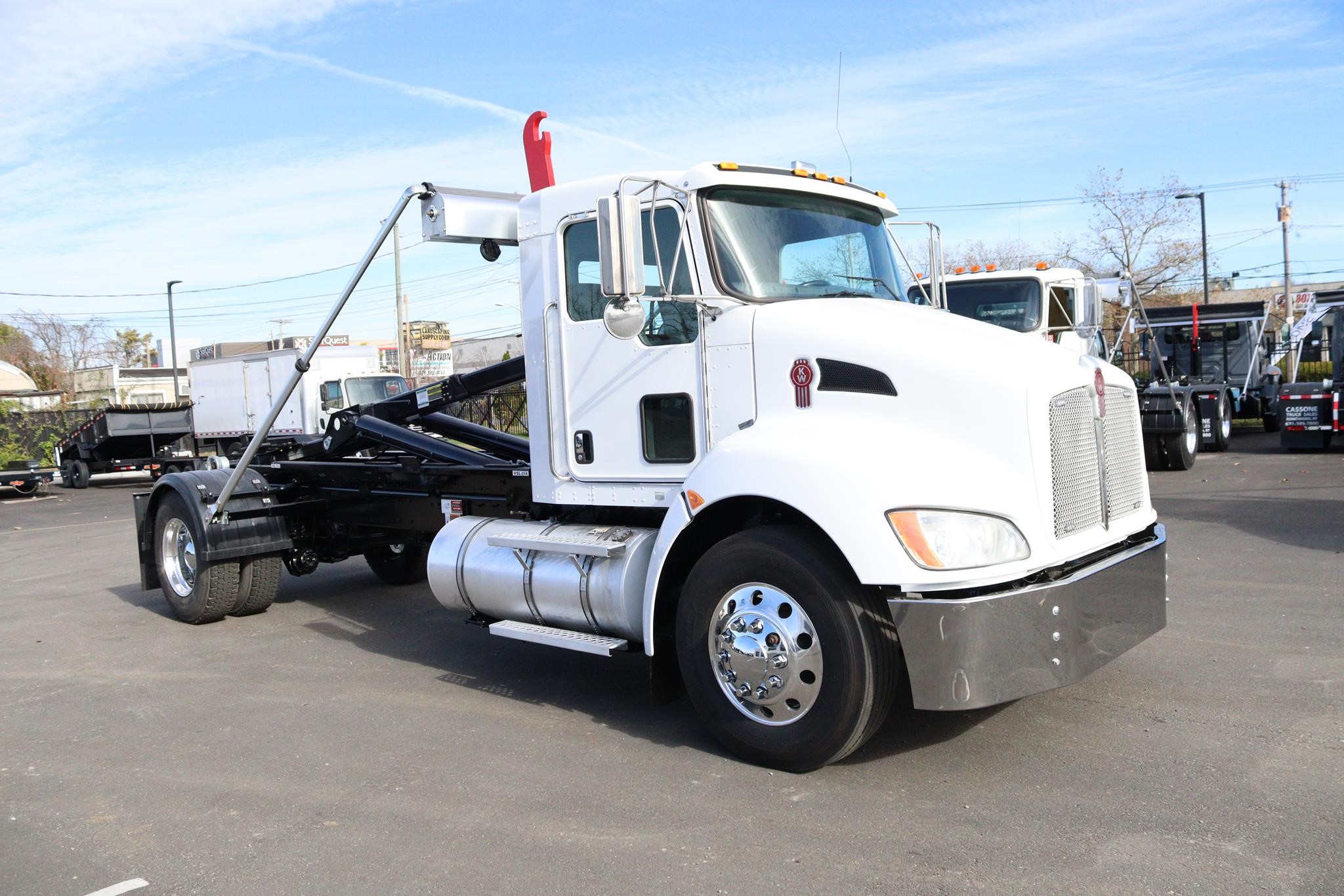 2018 KENWORTH T270 - image 5 of 6