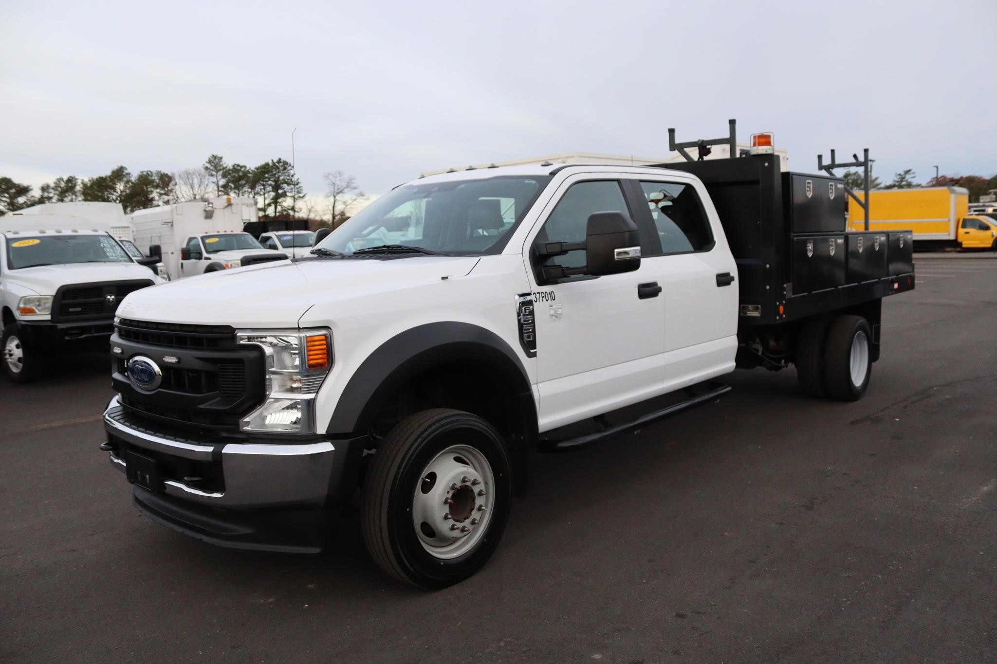 2020 FORD F550 XL - image 1 of 6