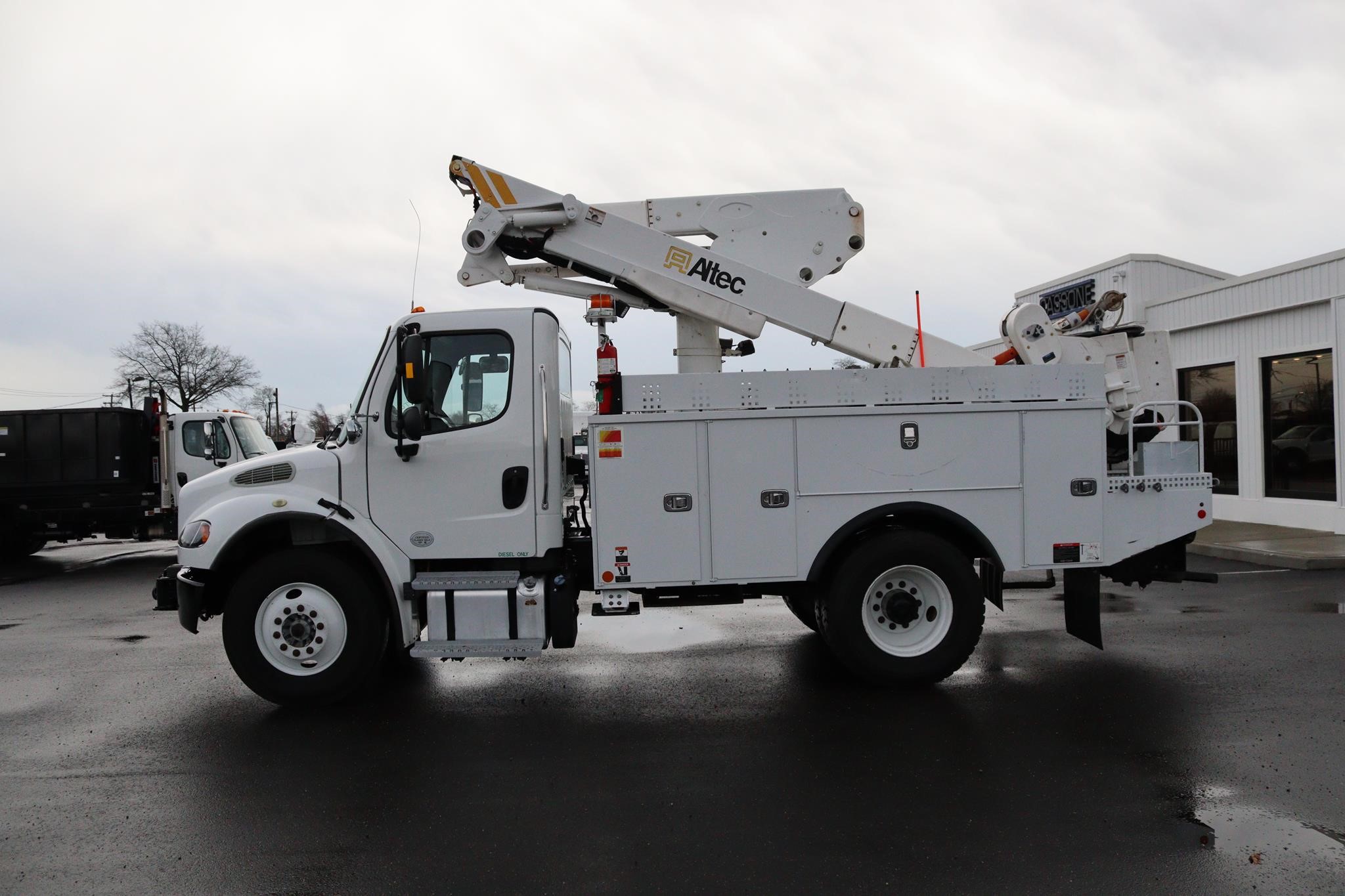 2019 ALTEC AT41M - image 2 of 6