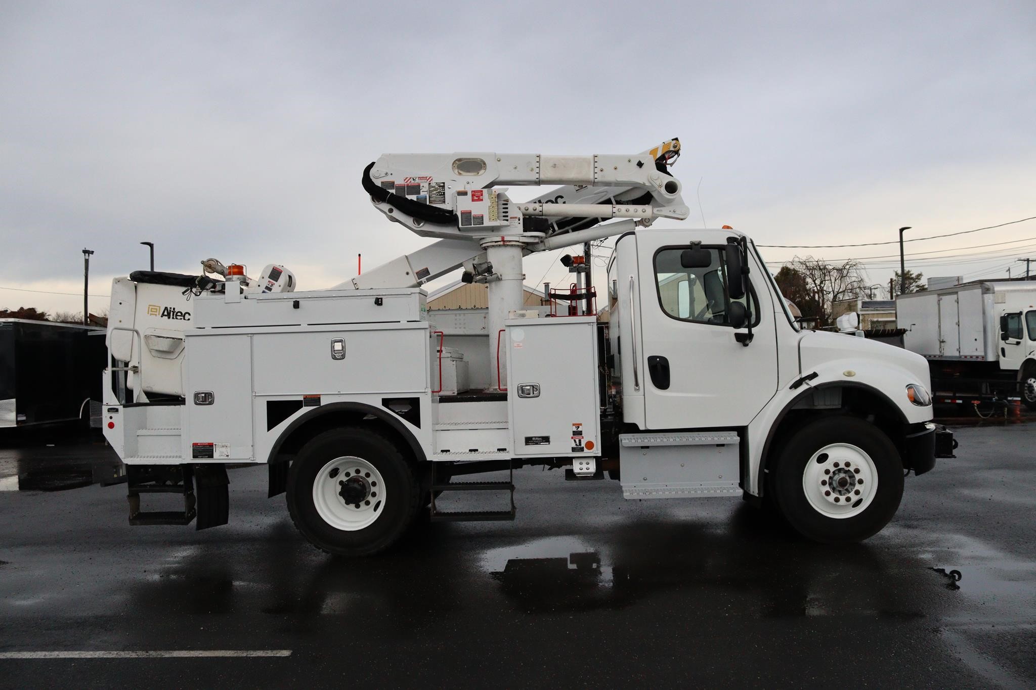 2019 ALTEC AT41M - image 6 of 6