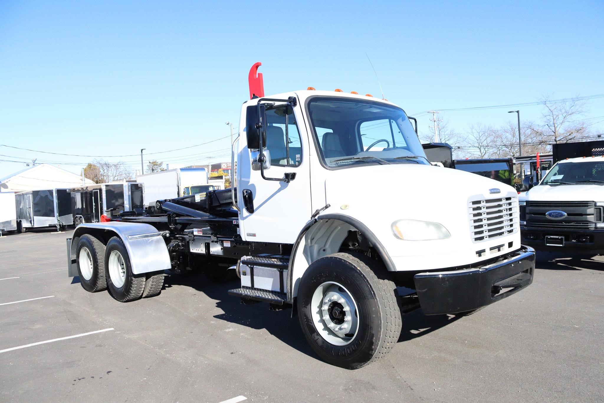 2010 FREIGHTLINER BUSINESS CLASS M2 106 - image 5 of 6