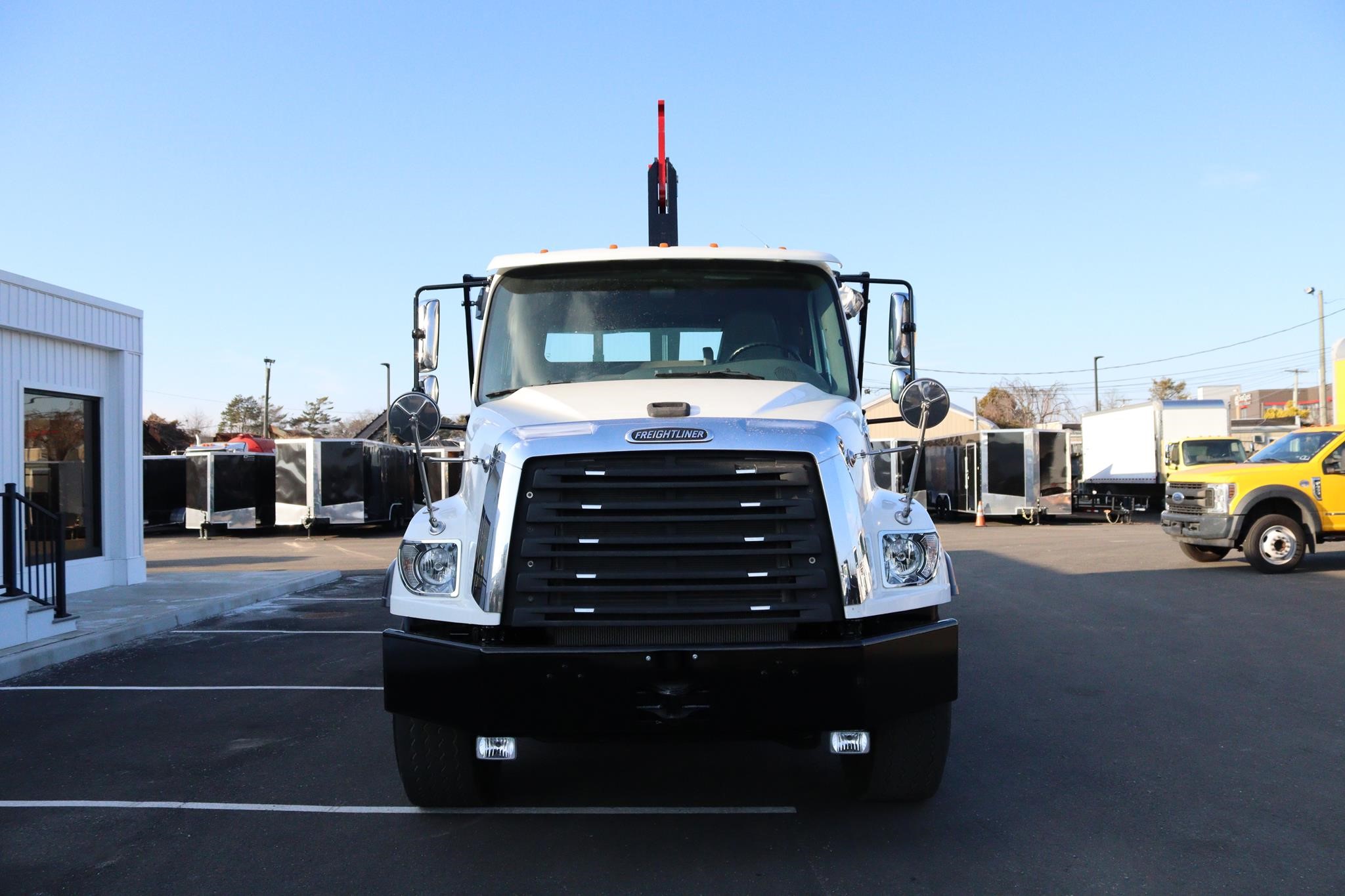 2017 FREIGHTLINER 114SD - image 6 of 6