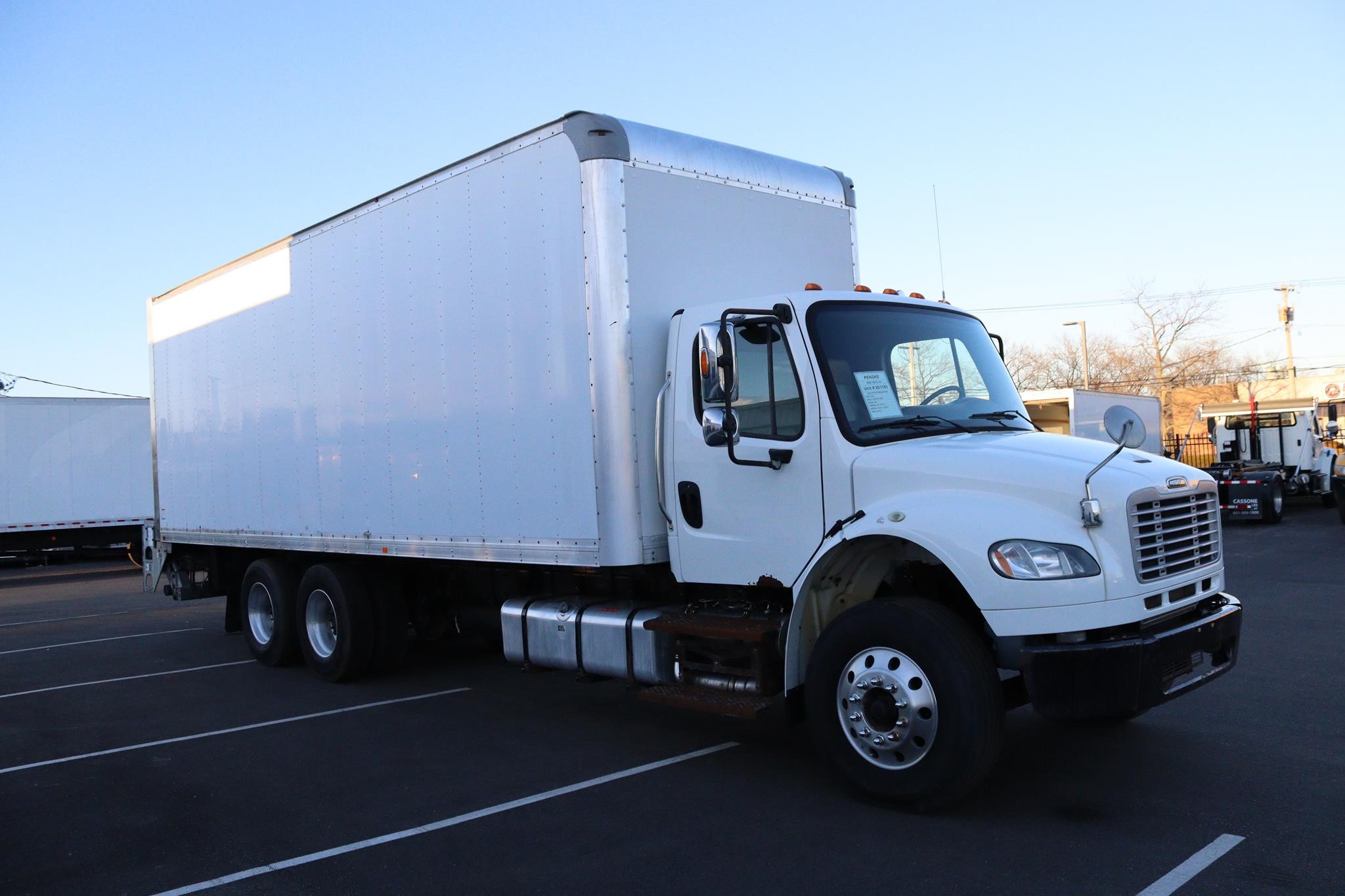 2017 FREIGHTLINER BUSINESS CLASS M2 106 - image 5 of 6