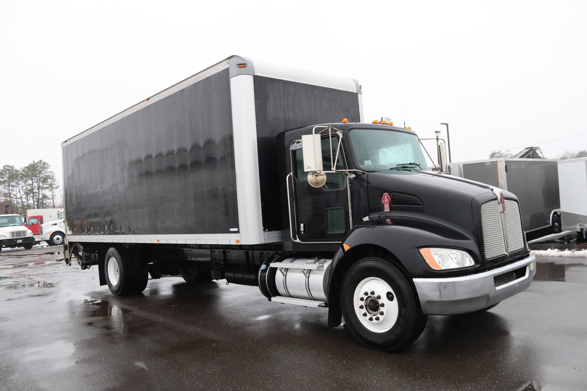 2014 KENWORTH T270 - image 5 of 6