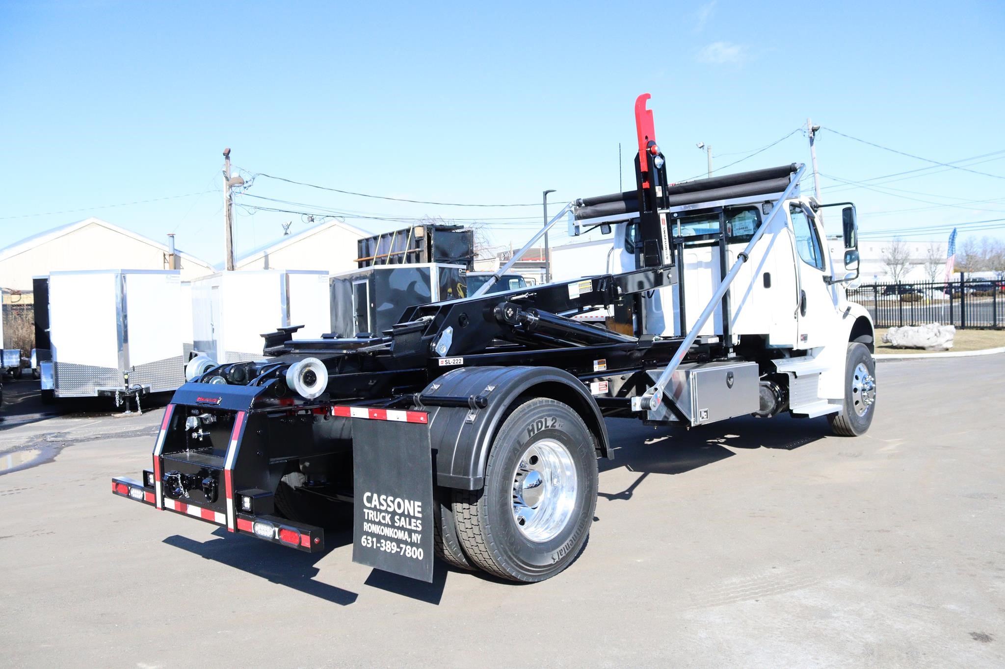 2025 FREIGHTLINER BUSINESS CLASS M2 106 PLUS - image 4 of 6