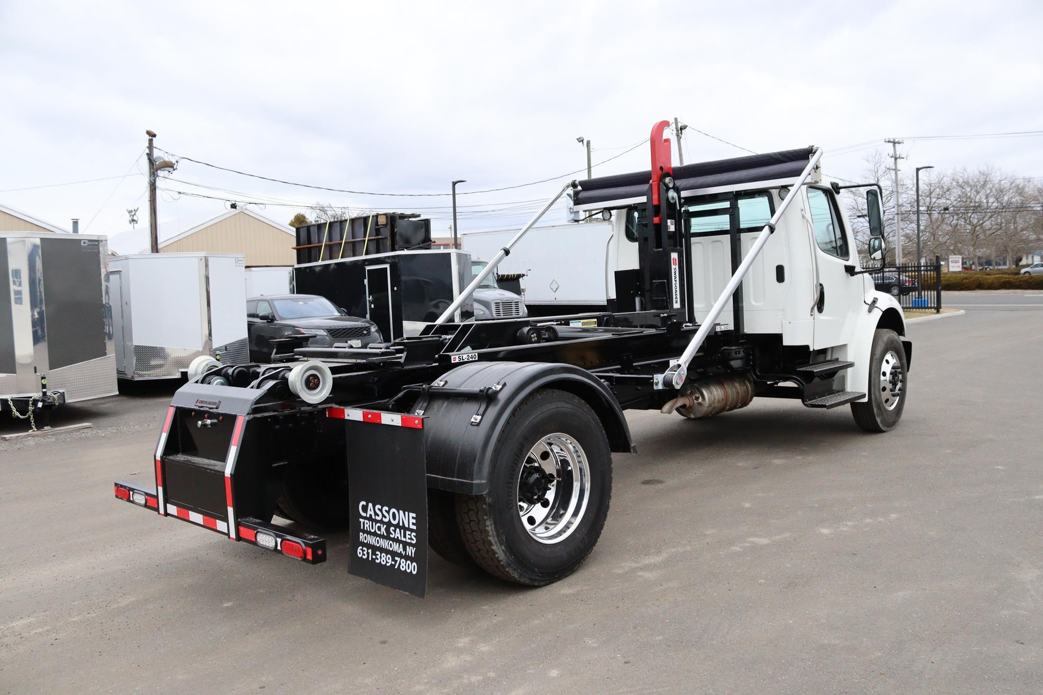 2020 FREIGHTLINER BUSINESS CLASS M2 106 - image 4 of 6