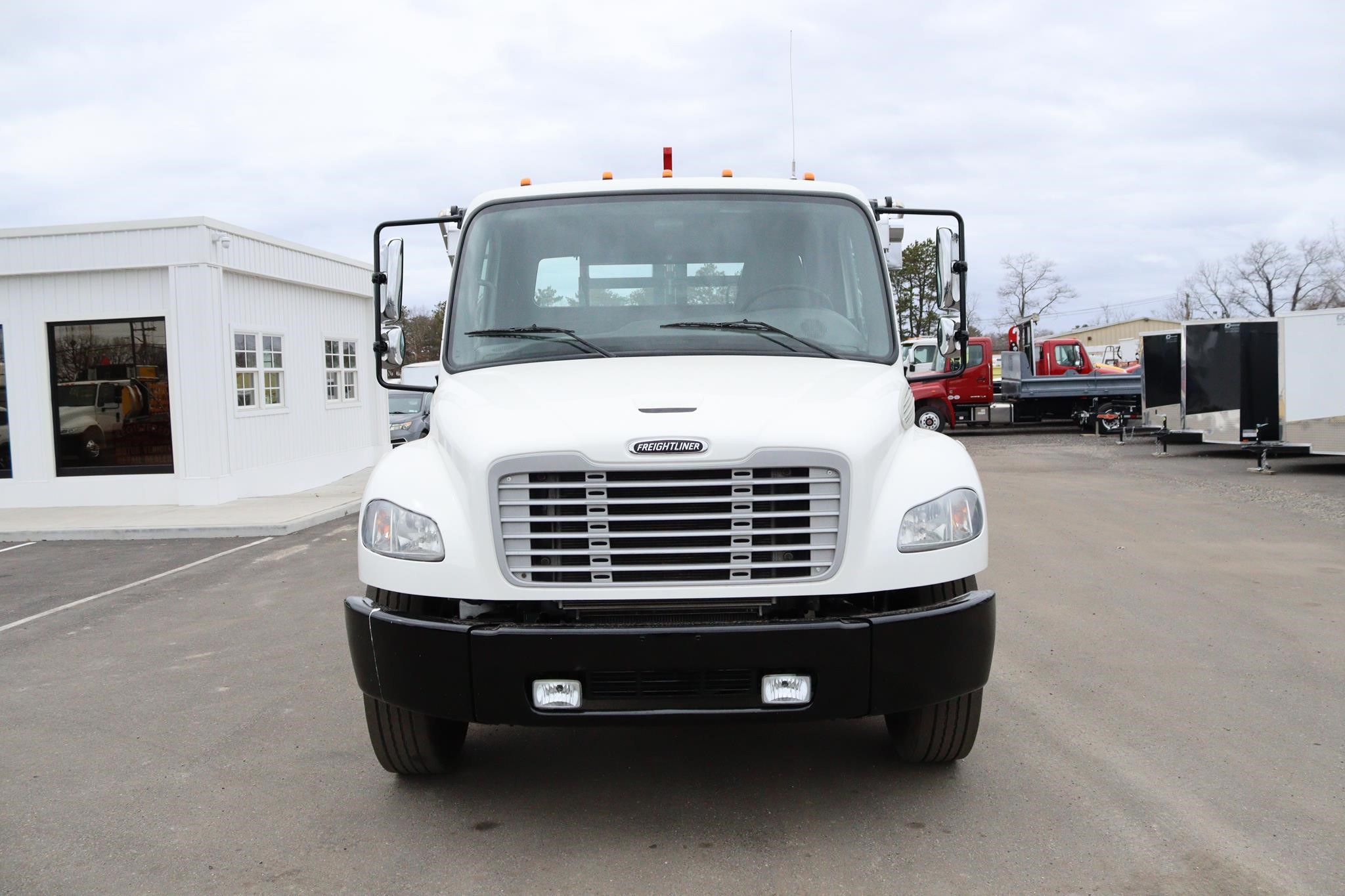 2020 FREIGHTLINER BUSINESS CLASS M2 106 - image 6 of 6