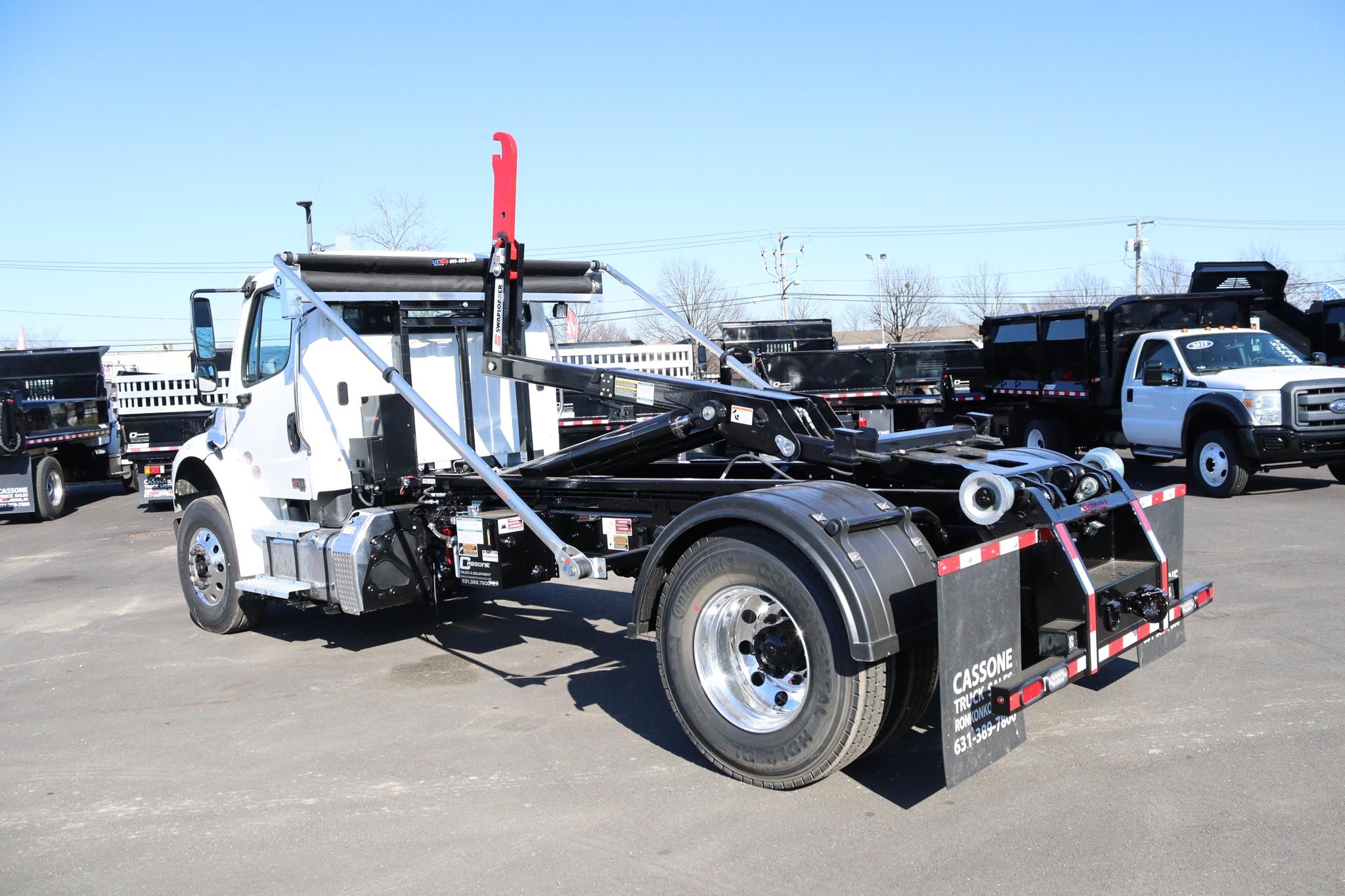 2026 FREIGHTLINER BUSINESS CLASS M2 106 PLUS - image 2 of 6