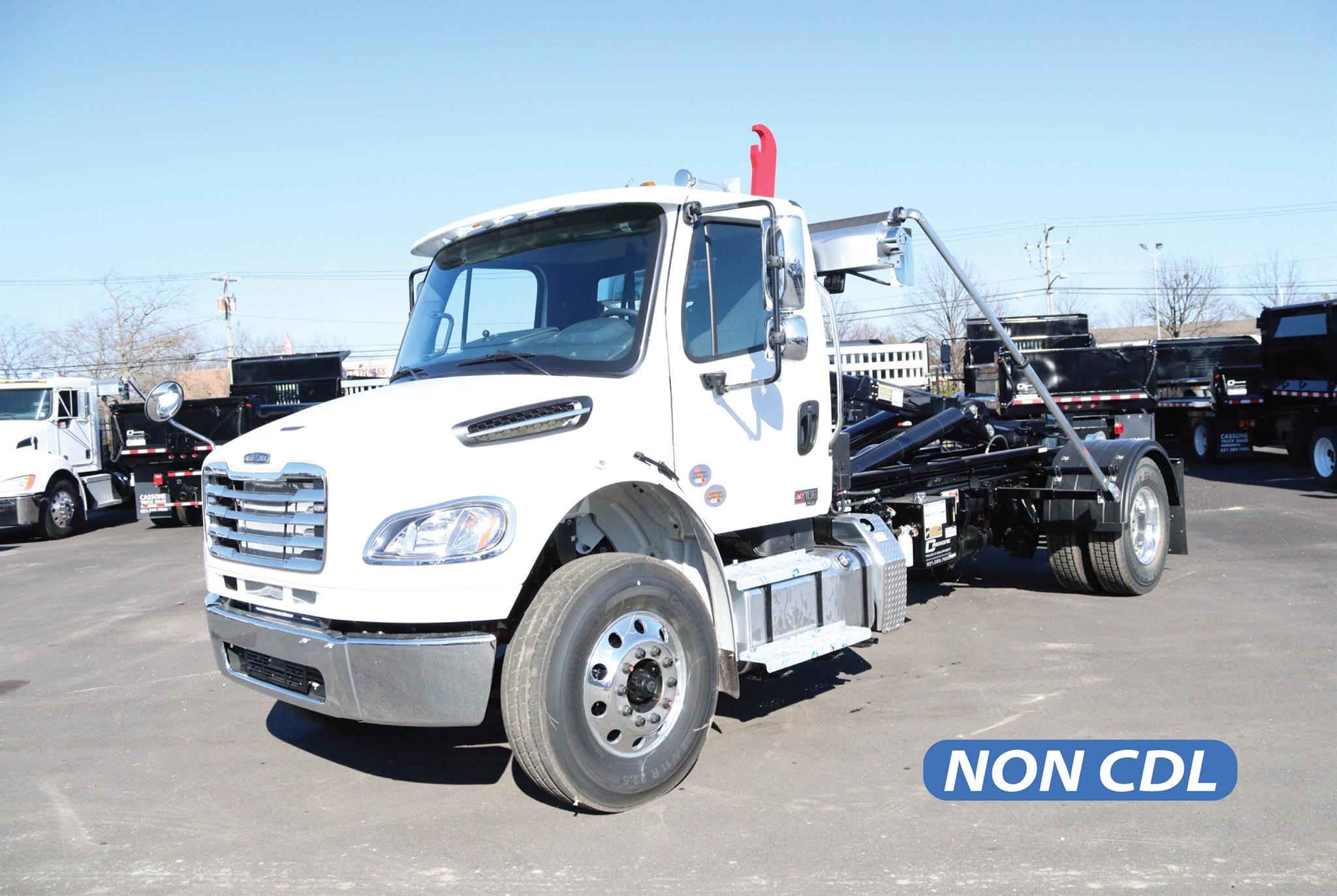 2026 FREIGHTLINER BUSINESS CLASS M2 106 PLUS - image 1 of 6